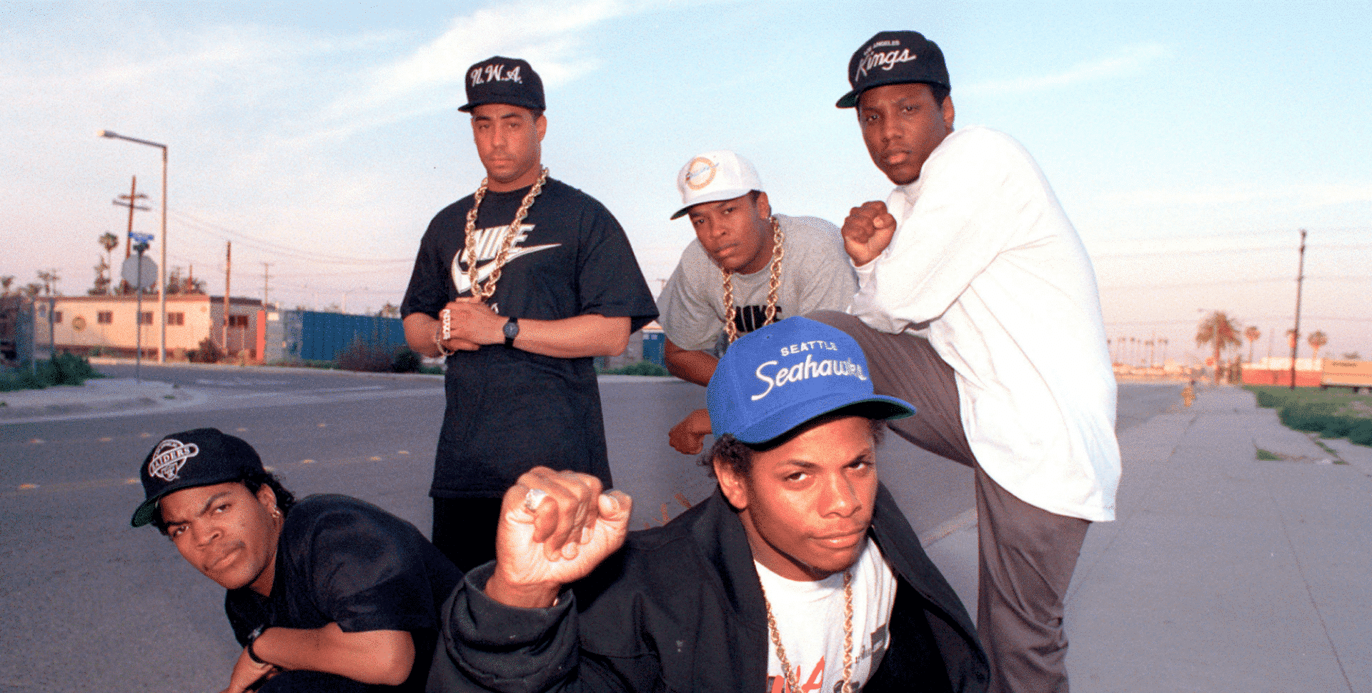 Integrantes del grupo NWA, quienes fueron la voz de una ciudad marcada por el nacimiento del Gangsta Rap